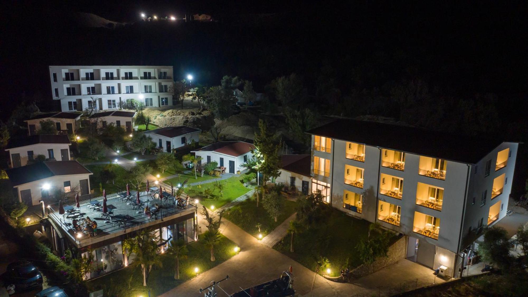 Lodge Domi Valley Dhërmi