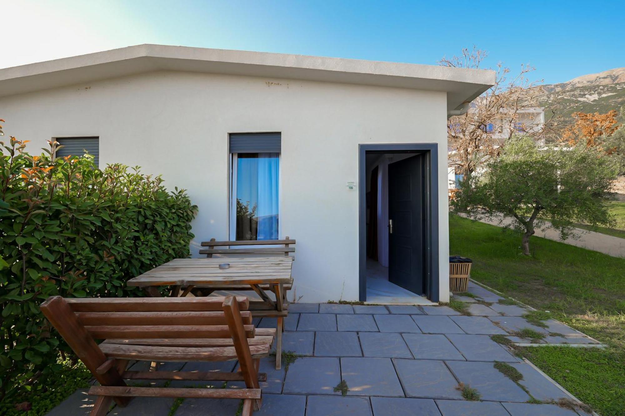 Domi Valley Lodge